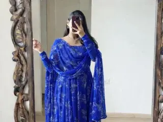 Streamate Nude Webcam of Diksha