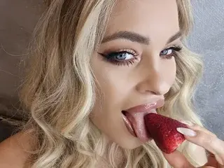 Streamate Watch Live Sex Cams of Rosemaryevan