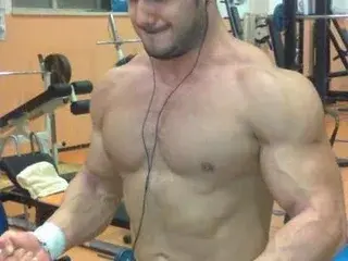 Streamate Free Porn Cam of WildJohn