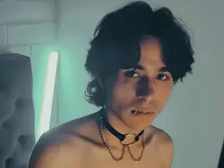 Streamate Free Live Porn of NoahStarks
