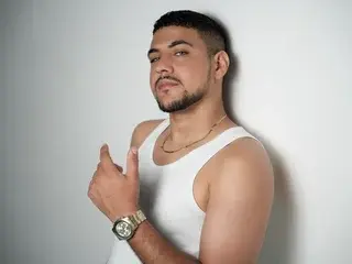 Streamate Nude Webcam of PaulRivera