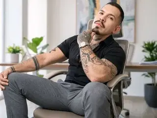 Streamate Watch Live Sex Cams of Adil_nova_lock