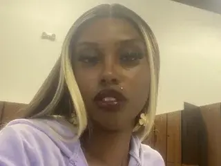 Streamate Sex Chat of Lailani_Diore