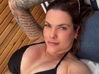 Streamate Live Sex of TheNaughtyMilfNextDoor