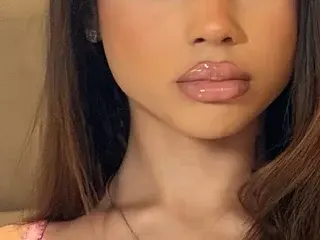 Streamate Live Porn of Tiny_petite_jaida