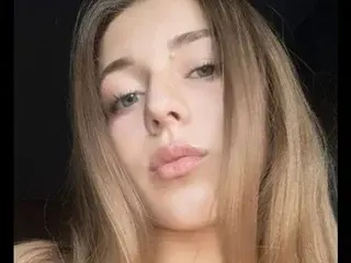 Streamate Adult Webcam of LoveDovee