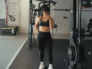 Streamate Sex Cam of MartinaRuis