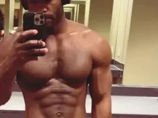 Streamate Adult Webcams of MrBrownChoc