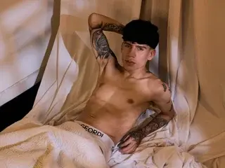 Streamate Live Sex Cam of Angel_luna23