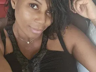 Streamate Best live sex cam show of DianneHalle19