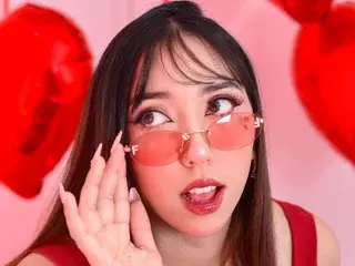 Streamate Nude Webcam of Emi_Star