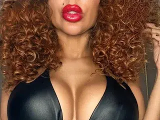 Streamate Nude Webcam of BustyRea