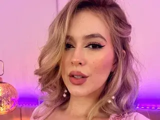 Streamate Sex Chat of AnnieAdam