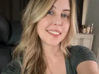 Streamate Sex Cam of KayBayBees
