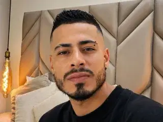 Streamate Adult Webcam of Matthew_Cross