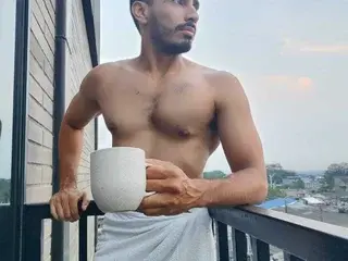 Streamate Nude Webcam of Massimo_Torricellii