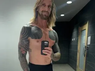 Streamate Live Sex Cam of The_LoneRanger