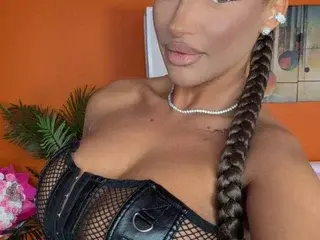 Streamate Free Live Porn of Loving_Blondie