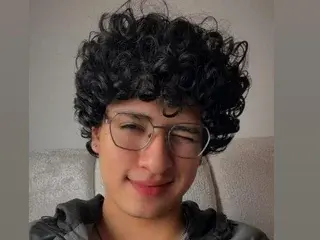 Streamate Sex Chat of Playful_Adriana