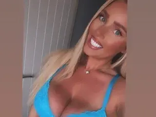 Streamate Adult Video Chat of CandyKay25