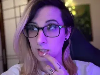 Streamate Watch Live Sex Cams of TinyTarrow