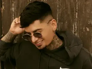 Streamate Best live sex cam show of Sergio27