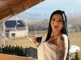 Streamate Free Porn Cam of arianatattoos