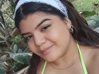 Streamate Sex Cam of skyy_white