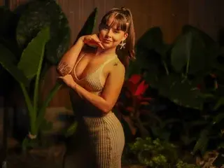 Streamate Private Sex Chat of CARRIE_GB
