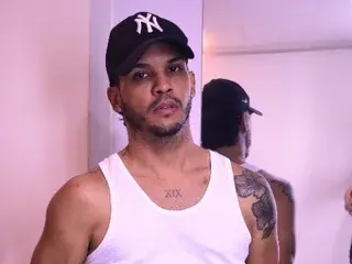 Streamate Sex Chat of RickyVill100