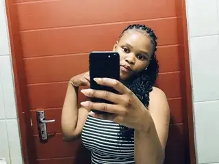 Streamate Sex Cam of Sexybaddiexxx21