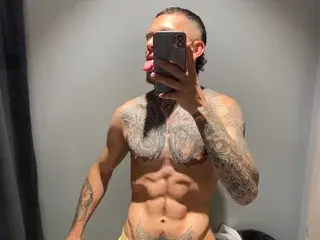 Streamate Watch Live Sex Cams of Kevin_Baker