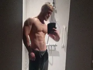 Streamate Private Sex Chat of Mr_Mysterious69