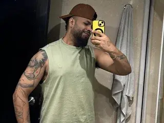 Streamate Live Sex Cam of IM_Harris