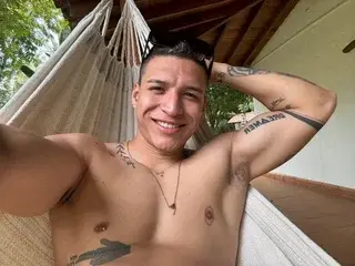 Streamate Live Sex of simonelucas