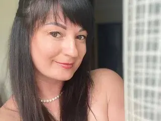 Streamate Live Porn of IraCherryNow