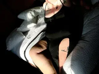 Streamate Adult Video Chat of LilGingerSnaps