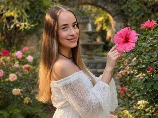 Streamate Live Porn of HelenHis
