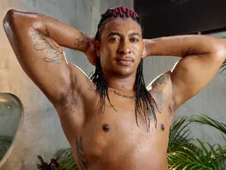 Streamate Nude Webcam of LeoCooper