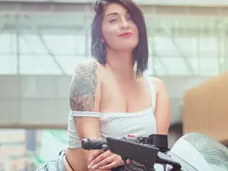 Streamate Sex Cam of Karen_lennox