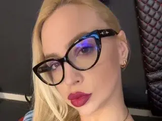 Streamate Adult Webcam of ollivia_smith