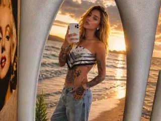Streamate Live Sex Cam of JessieGarvet19