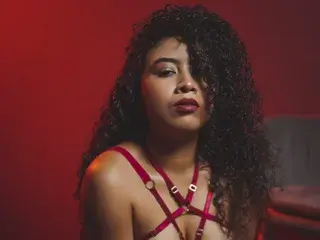 Streamate Best live sex cam show of Tharaa24