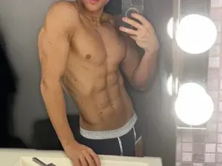 Streamate Live Porn of ChristianLevinee