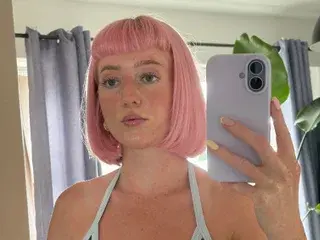 Streamate Free Live Porn of LittlemisscuteypieX