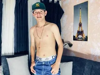 Streamate Private Sex Chat of tonnyD