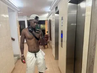 Streamate Live Sex Cam of yulian23