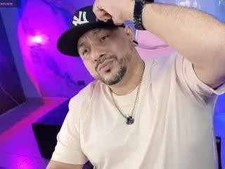 Streamate Sex Cam of Bigass_Bear