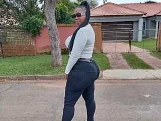 Streamate Live Sex of AFRICANCURVYBOOTYXXX
