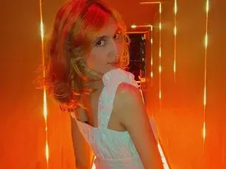 Streamate Watch Live Sex Cams of LovelyAliice